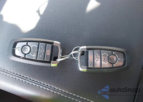 2025 Ford F-150 Xlt from USA, damaged, VIN 1FTEW3KP7SKE37176